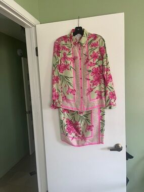 Oscar de la Renta Pink and Green Floral 2pc skirt suit Size 2